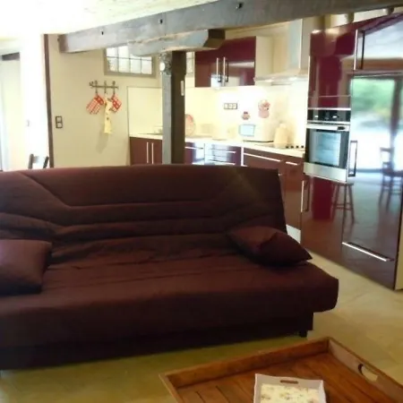بيت للعطل House L'etable 2 *
